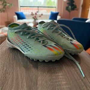 Girls soccer turf shoes. Great quality and used a few times.